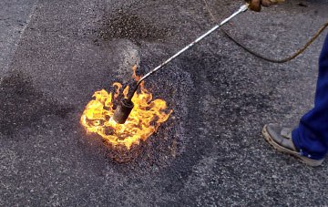 flat roofing repairs